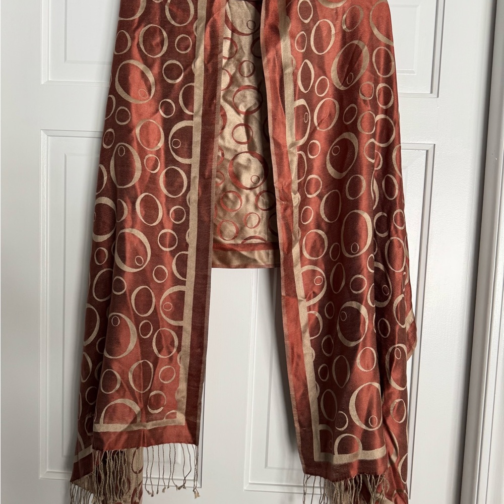 Reversible Circle Patterned Scarf / Wrap